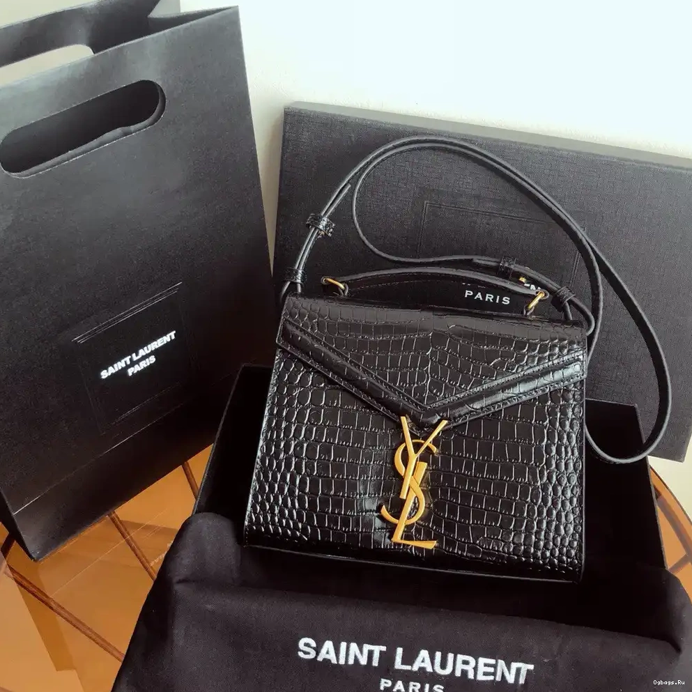 HANDLE TOP BAG YSL CASSANDRA MINI 0527